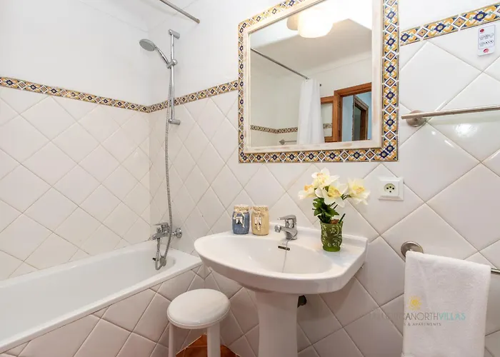 Casa Joana Holiday home *